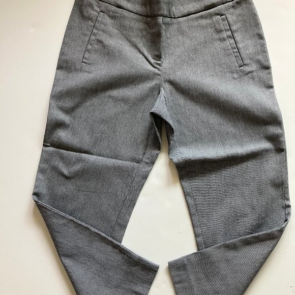 WOMEN'S CAPRIS - Picture 1 of 3